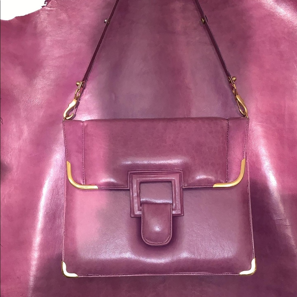 Vintage HandcrafTed Handbag!